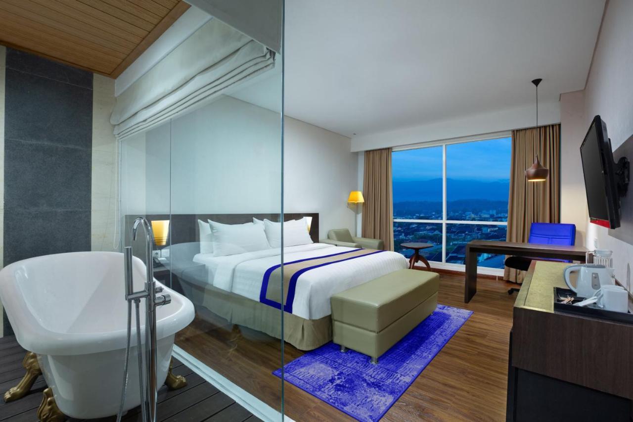 Aston Jember Hotel & Conference Center Eksteriør bilde