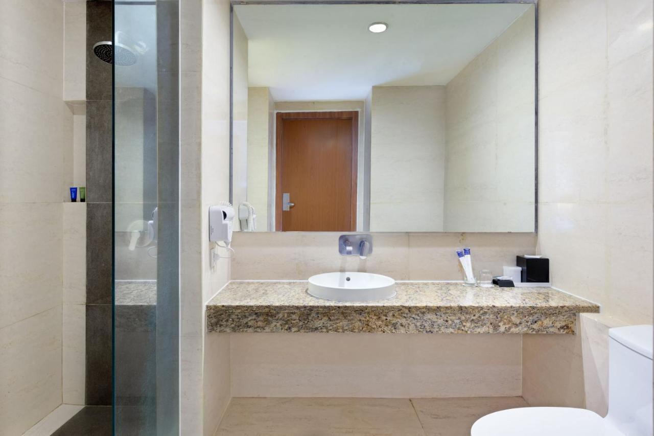 Aston Jember Hotel & Conference Center Eksteriør bilde